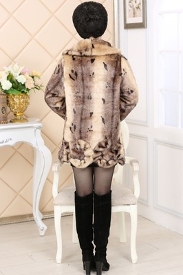 新款中老年女装冬装仿貂毛皮草大衣——保暖时尚的妈妈装大码外套