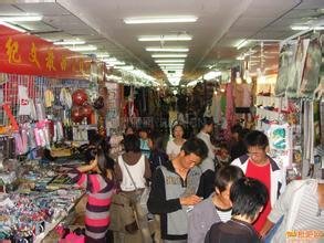 黑龙江哈尔滨服装城全攻略 地址交通、拿货技巧与营业时间详解