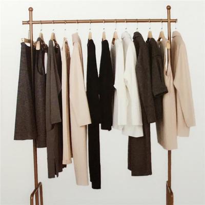 品牌折扣女装货源攻略 从片断女装17春到鞋帽批发的全链条解析